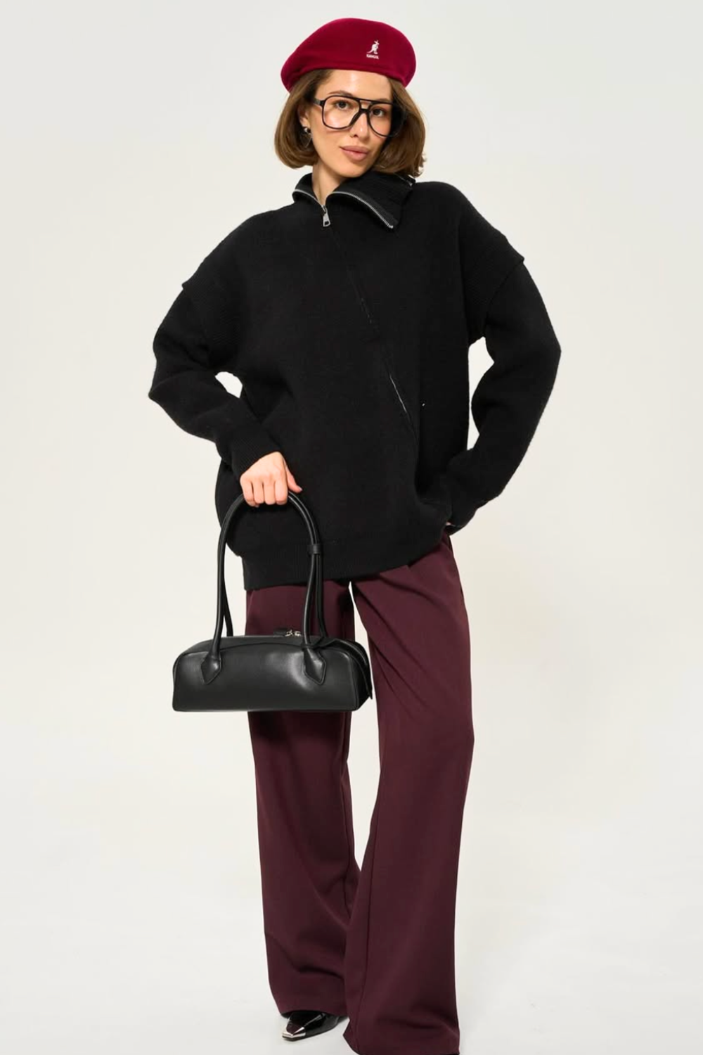 Ensara Noir – Elegant Vegan Handbag