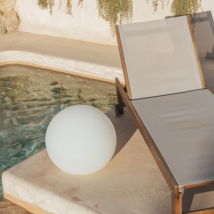 BULY Globe Light – for Garden, Pool &amp; Patio