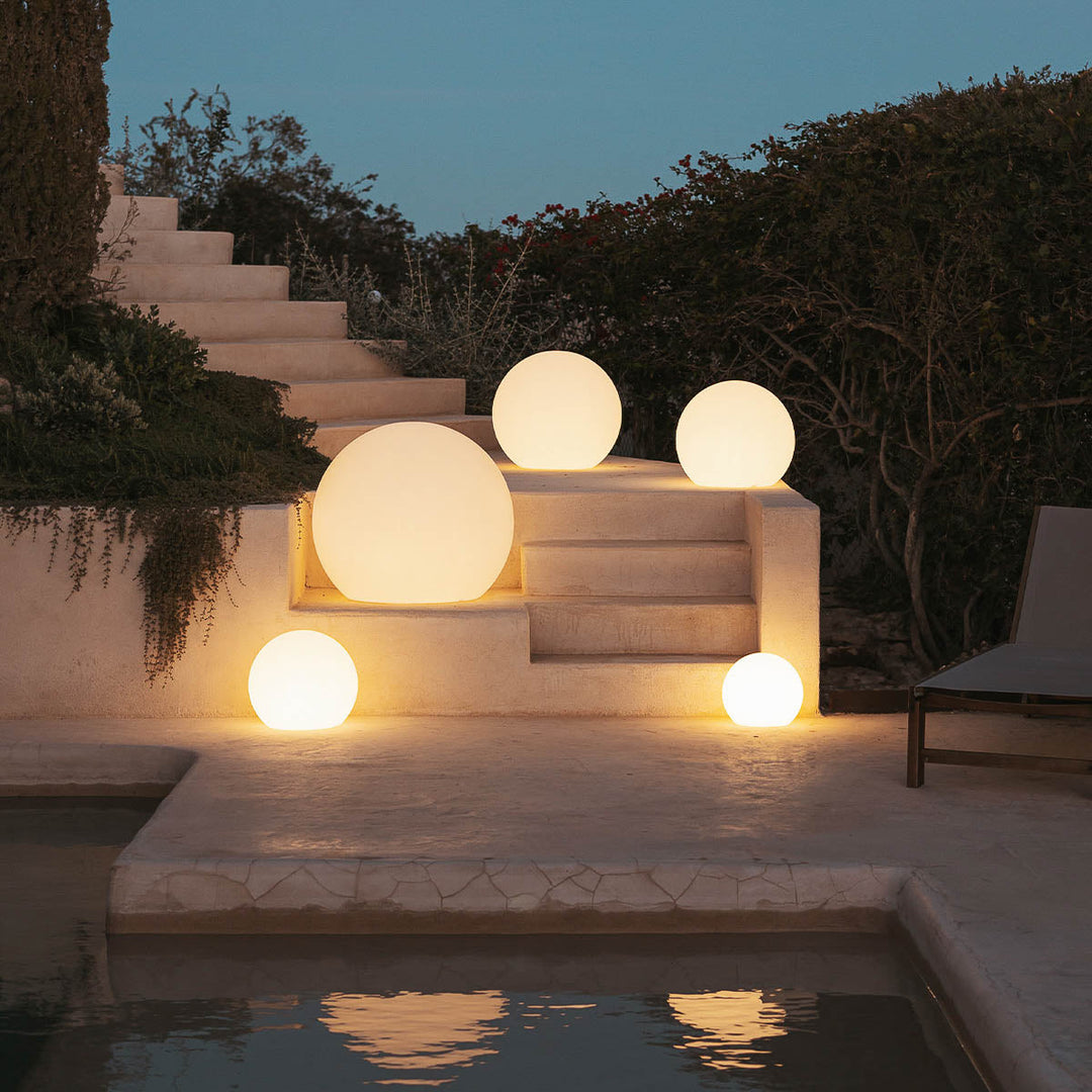 BULY Globe Light – for Garden, Pool &amp; Patio