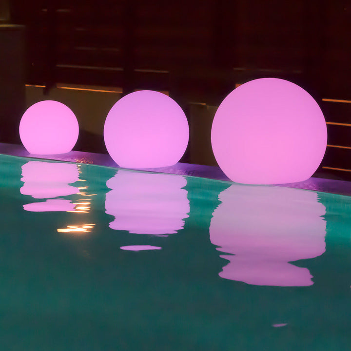 BULY Globe Light – for Garden, Pool &amp; Patio