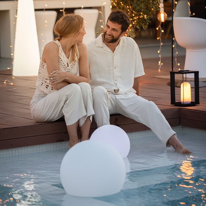 BULY Globe Light – for Garden, Pool &amp; Patio