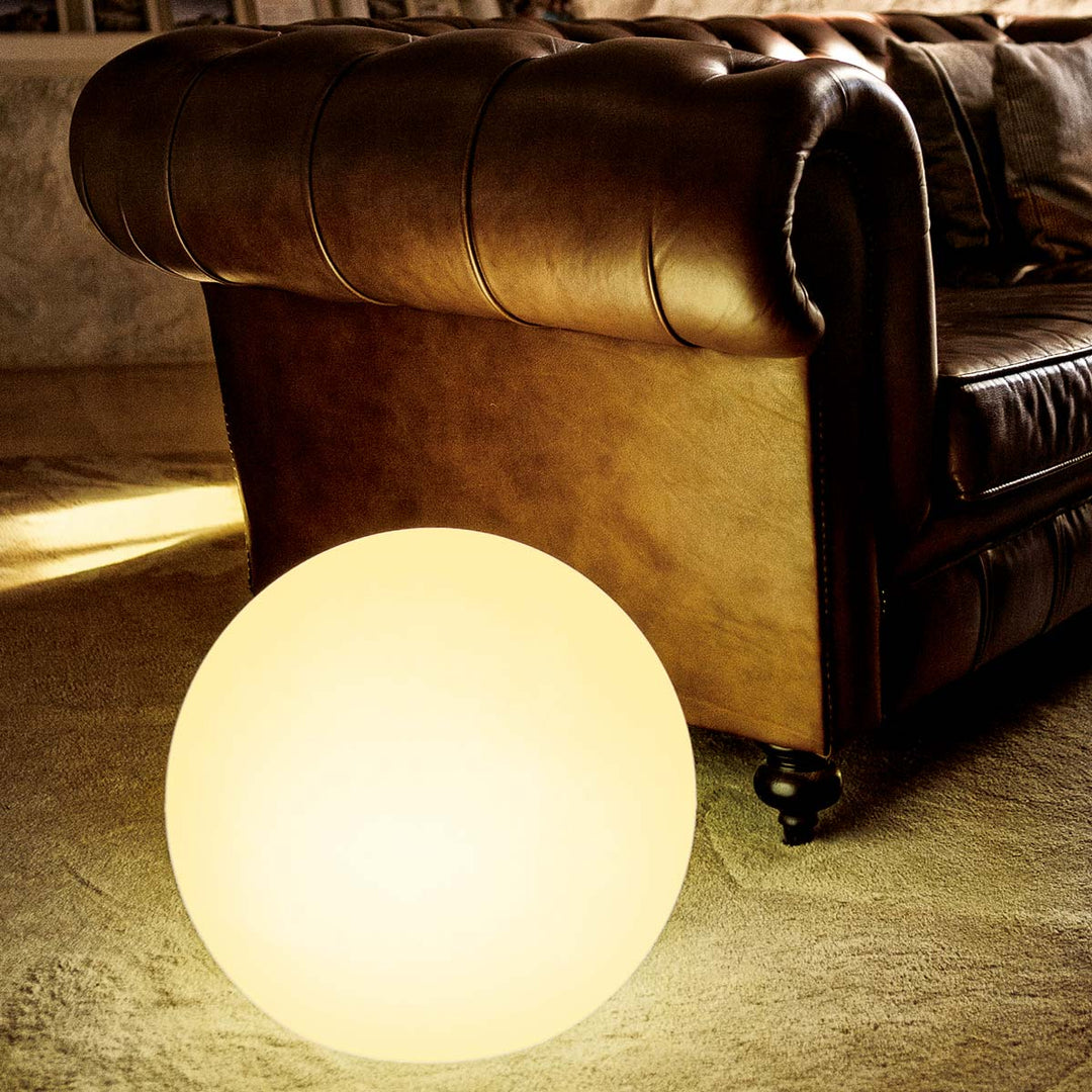 BULY Globe Light – for Garden, Pool &amp; Patio