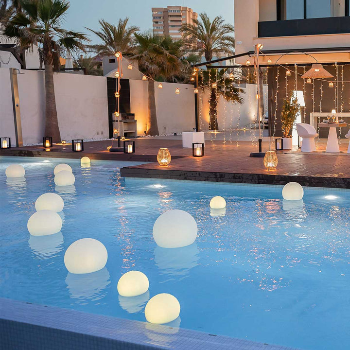 BULY Globe Light – for Garden, Pool &amp; Patio