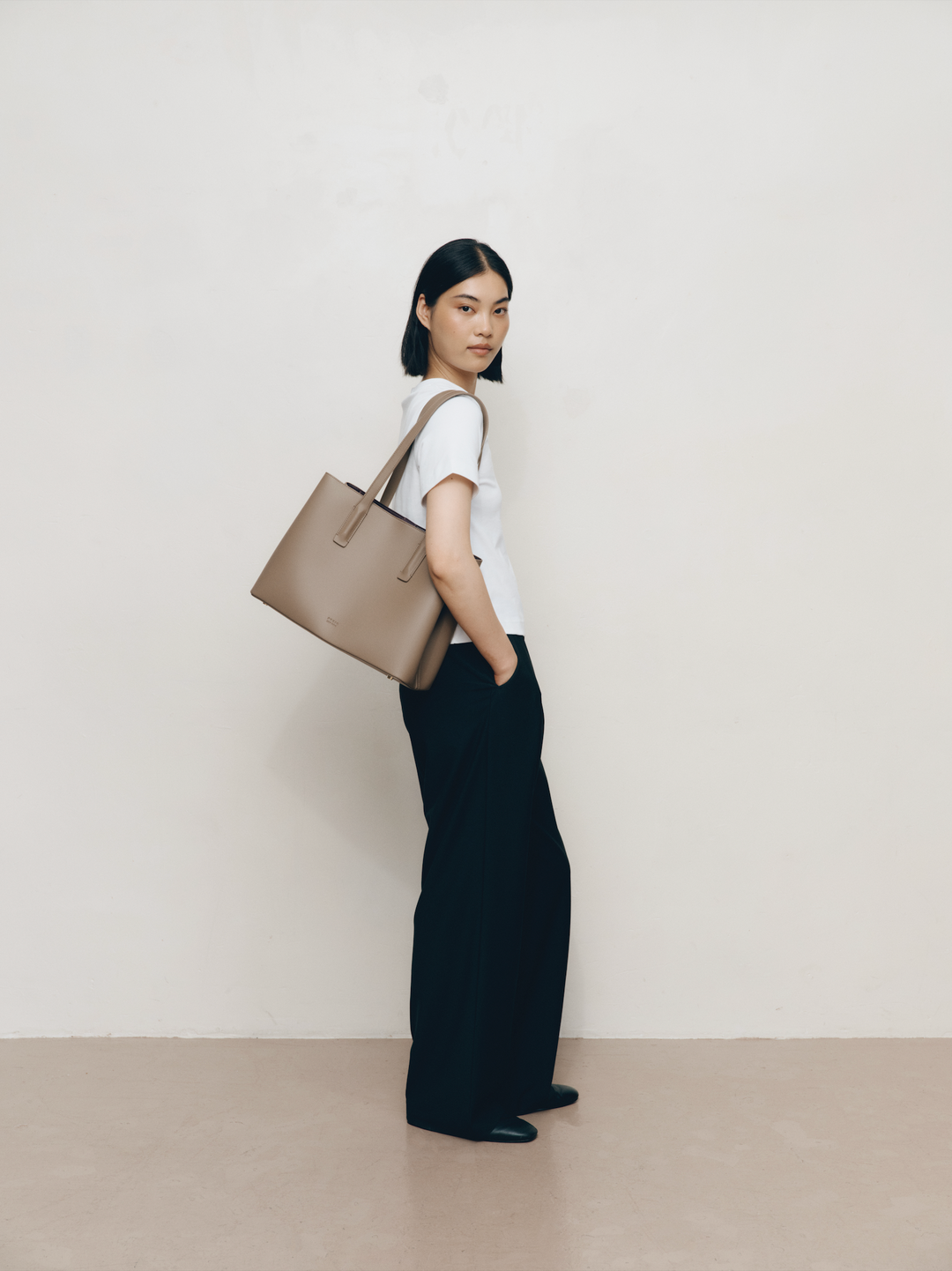 Linnea Vegan Leather Tote – Taupe